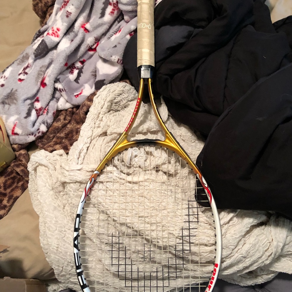 Tennis racket